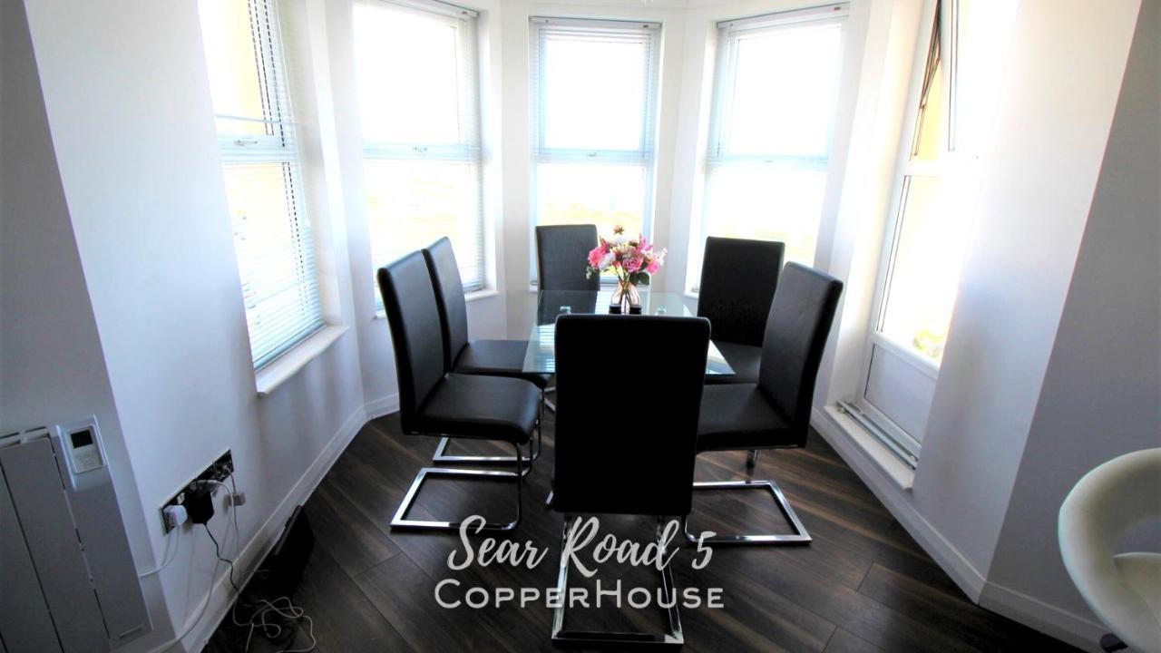 Beautiful Apartments On The Sea Front - Sea Road 5 Felixstowe Exteriör bild