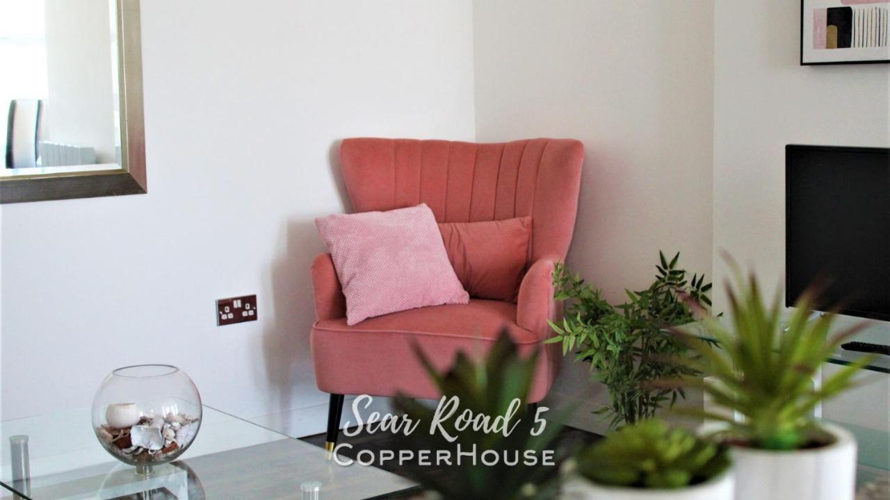 Beautiful Apartments On The Sea Front - Sea Road 5 Felixstowe Exteriör bild